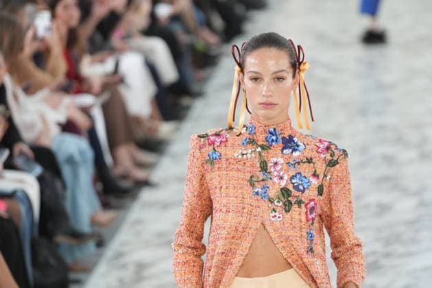 A model wears at collection runway a creation from Claro Couture during Pasarela Cibeles Mercedes-Benz Fashion Week Madrid 2026 in Madrid, on Wednesday , 18 March 2026. Cordon Press