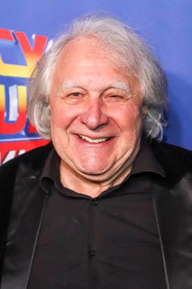abb Peter Urban zu Gast auf dem blauen Teppich bei der Musical Premiere Zurueck in die Zukunft im Stage Operettenhaus am Sonntag 22.03.2026 in Hamburg Hamburg Deutschland