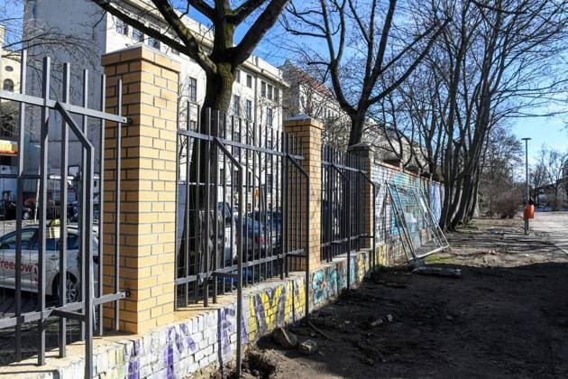 Görlitzer Park Zaun ** NUR FÜR REDAKTIONELLE ZWECKE ** EDITORIAL USE ONLY **<p>Am 26. Februar 2026 wird am zukünftigen Zaun im Görlitzer Park in Berlin Kreuzberg gebaut. Deutschland Berlin Berlin Copyright: SergejxGlanze