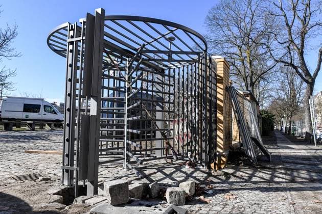 Görlitzer Park Zaun ** NUR FÜR REDAKTIONELLE ZWECKE ** EDITORIAL USE ONLY **<p>Am 26. Februar 2026 wird am zukünftigen Zaun im Görlitzer Park in Berlin Kreuzberg gebaut. Deutschland Berlin Berlin Copyright: SergejxGlanze