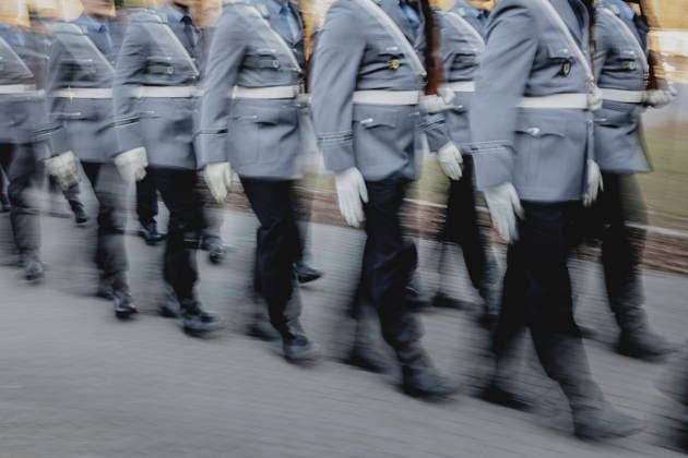Soldaten des Wachbataillon, aufgenommen im Rahmen der Verleihung vom Fahnenband des Bundeskanzlers an das Wachbataillon beim Bundesministerium der Verteidigung in der Julius-Leber-Kaserne in Berlin, 23.03.2026. Berlin Deutschland Copyright: xFlorianxGaertnerx