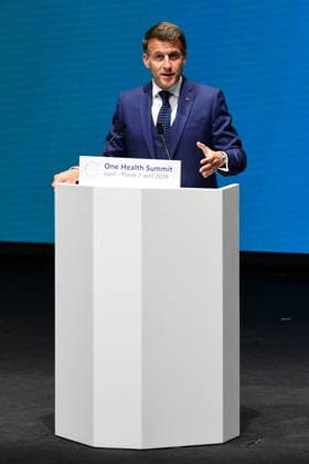 Emmanuel Macron President of the French Republic Speech by E Macron President of the French Republic , on the occasion of the opening session of the One Health Summit at the Cité Internationale de Lyon, on April 7, 2026 The French Head of State spoke with T A Ghebreyesus, Director-General of the World Health Organization From April 5 to 7, the city of Lyon, the French capital of health, will host the ninth One Planet Summit, dedicated to the One Health approach, which takes into account the interdependence between human, animal and environmental health, and thus enables better prevention and treatment of diseases. The Summit will also be an opportunity to advance the reform of the global health system to make it more resilient, Romain Do  Copyright: xRomainxDoucelinx xBestimagexRomainxDoucelinx xBestimagex