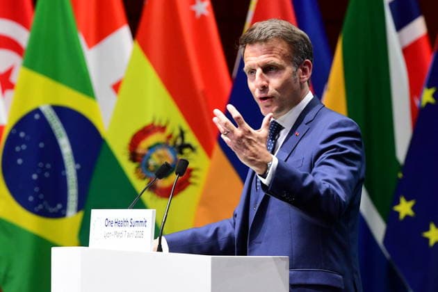 Emmanuel Macron President of the French Republic Speech by E Macron President of the French Republic , on the occasion of the opening session of the One Health Summit at the Cité Internationale de Lyon, on April 7, 2026 The French Head of State met with T A Ghebreyesus, Director-General of the World Health Organization From April 5 to 7, the city of Lyon, the French capital of health, will host the ninth One Planet Summit, dedicated to the One Health approach, which takes into account the interdependence between human, animal and environmental health, and thus enables better prevention and treatment of diseases. The Summit will also be an opportunity to advance the reform of the global health system to make it more resilient, Romain Douc  Copyright: xRomainxDoucelinx xBestimagexRomainxDoucelinx xBestimagex