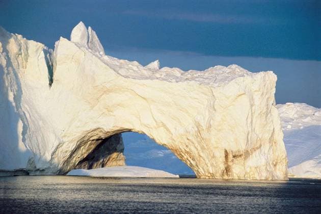 Archway made of Ice - Archway made of Ice Copyright: xmoodboardx Panthermedia75351830.jpg