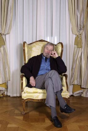 Ed McBAIN pendant son sejour dans un hotel parisien - Date: 20030601 Stephan GLADIEU Opale.photo RECORD DATE NOT STATED
