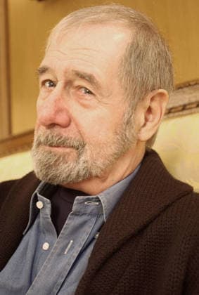 Ed McBAIN pendant son sejour dans un hotel parisien - Date: 20030601 Stephan GLADIEU Opale.photo RECORD DATE NOT STATED