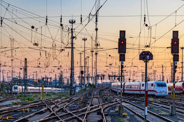 Gleisvorfeld am Hauptbahnhof Frankfurt mit ICE. 21.04.2026, Frankfurt a. M., Hessen, Deutschland