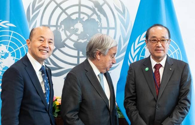 April 28, 2026, Bronx, New York, USA: Secretary-General meets with the Mayors for Peace Delegation Kazumi Matsui of Hiroshima and Shiro Suzuki of Nagasaki at UN Headquarters in New York, NY on April 28, 2026. Bronx USA - ZUMAr339 20260428_znp_r339_070 Copyright: xLevxRadinx