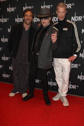 RECORD DATE NOT STATED PREMIERE UDO. REBELL. ROCKSTAR 28.04.2026 Max Giesinger, Udo Lindenberg, Benjamin von Stuckrad-Barre, Premiere des Films UDO. Rebell. Rockstar. in der Astor Filmlounge in der Hafencity, Hamburg, 28.04.2026 Copyright: xEventpressxMPx