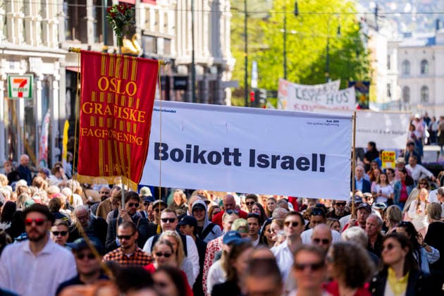 News Bilder des Tages 1. mai-markering i Oslo Oslo, Norge 20260501. Demonstrasjonstog i sentrum av Oslo under markeringen Arbeidernes internasjonale kampdag 1. mai. Foto: Fredrik Varfjell NTB Oslo Norge V-hK7bZrCl4 EDITORIAL USE ONLY Ref:V-hK7bZrCl4.jpg Copyright: xFredrikxVarfjellx xNTBx