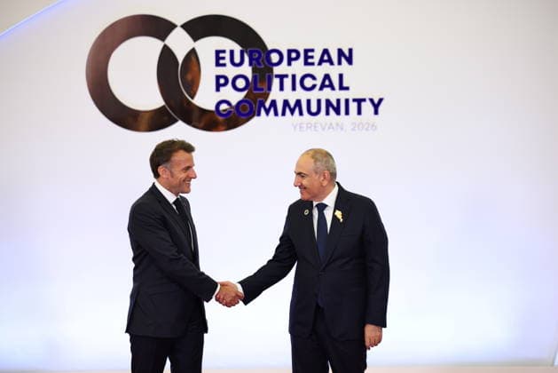 8th European Political Community summit in Yerevan YEREVAN, ARMENIA - MAY 4: (----EDITORIAL USE ONLY - MANDATORY CREDIT - EPC ARMENIA HANDOUT - NO MARKETING NO ADVERTISING CAMPAIGNS - DISTRIBUTED AS A SERVICE TO CLIENTS----) Armenia s Prime Minister Nikol Pashinyan welcomes France s President Emmanuel Macron during the 8th European Political Community (EPC) summit in Yerevan, Armenia on May 4, 2026. EPC Armenia Anadolu Yerevan Armenia. Editorial use only. Please get in touch for any other usage.  Copyright: x2026xAnadoluxEPCxArmeniax