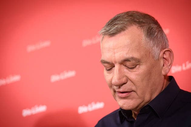 Berlin, Pressekonferenz Die Linke mit Jan van Aken Pressekonferenz der Partei Die Linke mit Jan van Aken (Ko-Vorsitzender Die Linke) zu aktuellen politischen Themen am 04.05.2026 im Karl-Liebknecht-Haus in Berlin. Berlin Karl-Liebknecht-Haus Berlin Deutschland