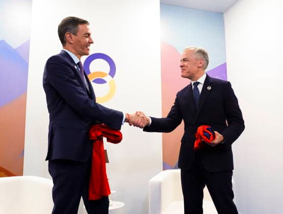May 4, 2026, Yerevan, Armenia: Prime Minister Mark Carney meets with Prime Minister of Spain Pedro Sanchez during the 8th European Political Community Summit in Yerevan, Armenia on Monday, May 4, 2026. Yerevan Armenia  - ZUMAc35_ 20260504_zaf_c35_061 Copyright: xSeanxKilpatrickx