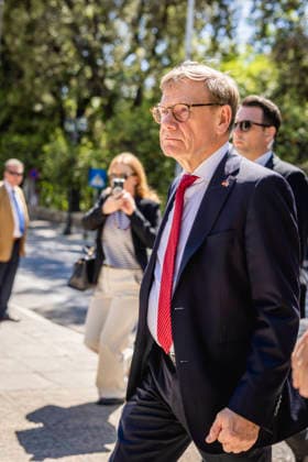 Johann Wadephul (CDU), Bundesaussenminister, aufgenommen im Rahmen seiner Reise anch Griechenland, in Athen, 04.05.2026. Fotografiert im Auftrag des Auswaertigen Amtes Athen Griechenland Copyright: xJulianexSonntag AAx