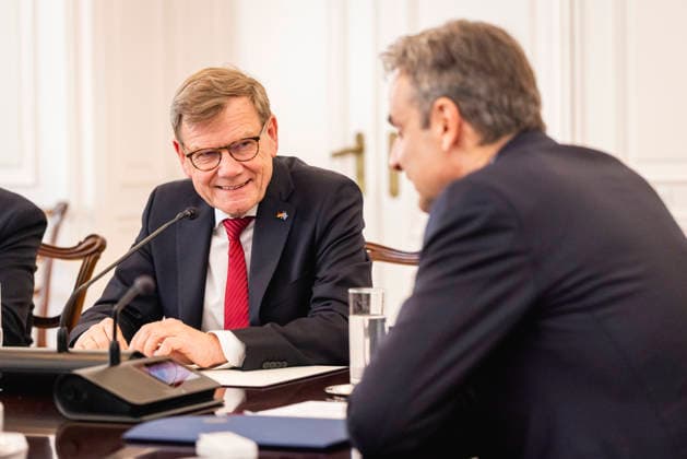 (R-L) Johann Wadephul (CDU), Bundesaussenminister, und Kyriakos Mitsotakis, Premierminister von Griechenland, aufgenommen im Rahmen eines Treffens in Athen, 04.05.2026. Fotografiert im Auftrag des Auswaertigen Amtes Athen Griechenland Copyright: xJulianexSonntag AAx