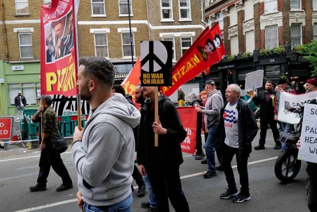 London Hosts Annual May Day March and Rally People gather in London for the annual May Day March and Rally on the Early May bank holiday, Monday, 4 May 2026. London England United Kingdom Copyright: xJoaoxDanielxPereirax