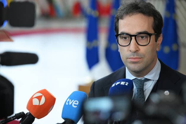 Eurozone Finance Ministers Meeting BRUSSELS, BELGIUM - MAY 4: Minister of Economy, Trade and Entrepreneurship of Spain, Carlos Cuerpo talks to the press as he attends the Eurozone Finance Ministers Meeting in Brussels, Belgium, on May 4, 2026. Dursun Aydemir Anadolu Brussels Belgium. Editorial use only. Please get in touch for any other usage.  Copyright: x2026xAnadoluxDursunxAydemirx