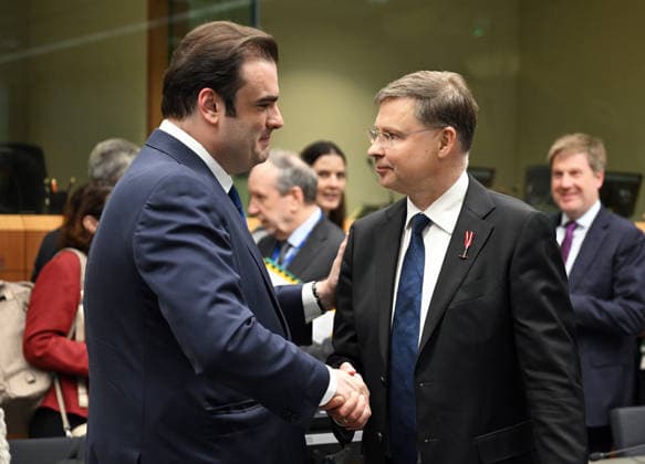 Eurozone Finance Ministers Meeting BRUSSELS, BELGIUM - MAY 4: Minister of Economy and Finance of Greece, Kyriakos Pierrakakis (L), and European Commissioner, Valdis Dombrovskis (R) attend the Eurozone Finance Ministers Meeting in Brussels, Belgium, on May 4, 2026. Dursun Aydemir Anadolu Brussels Belgium. Editorial use only. Please get in touch for any other usage.  Copyright: x2026xAnadoluxDursunxAydemirx