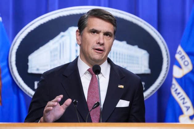 May 4, 2026, Washington, Distric Of Columbia, USA: Acting U.S. Attorney General Todd Blanche and White House office of Trade And Manufacturing Policy Director Peter Navarro speak about antitrust investigations and meat packers during a press conference, today on May 04, 2026 at Briefing Room DOJ in Washington DC, USA. Washington USA - ZUMAn298 20260504_znp_n298_012 Copyright: xLeninxNollyx