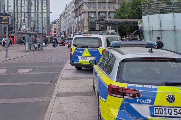 Leipzig, Sachsen, Deutschland, 04.05.2026: Auto fährt in Leipzig in Menschenmenge. Der Vorfall ereignete sich der Grimmaische Straße in der Innenstadt, der Bereich zwischen Augustusplatz und Ritterstraße wurde abgesperrt. Copyright: xdtsxNachrichtenagenturx dts_117567