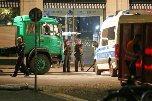 Leipzig, Sachsen, Deutschland, 04.05.2026: Auto fährt in Leipzig in Menschenmenge. Der Vorfall ereignete sich der Grimmaische Straße in der Innenstadt, der Bereich zwischen Augustusplatz und Ritterstraße wurde abgesperrt. Copyright: xdtsxNachrichtenagenturx dts_117589