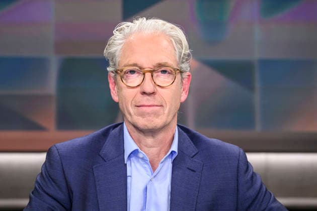 im Bild v.l.: Andreas Gassen: Vorstandsvorsitzender der Kassenärztlichen Bundesvereinigung und Orthopäde, GER, Berlin, hart aber fair - Polittalk, TV, Format, mit Moderator - Louis Klamroth, Das Erste, Das Thema: Teuer und nur Mittelmaß: Was läuft schief bei Ärzten, Kliniken und Kassen? 04.05.2026, Copyright: HMBxMedia UwexKoch