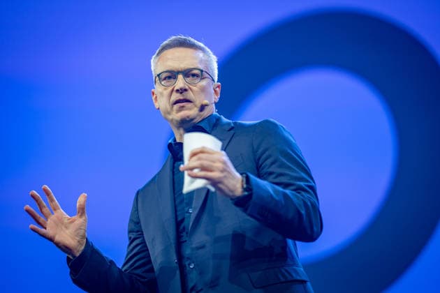 Karsten Wildberger, Bundesminister für Digitalisierung und Staatsmodernisierung. tritt als erster Redner des Tages auf der Conference Stage auf;OMR26 Festival in Hamburg, Hamburg Hamburg Deutschland Messe