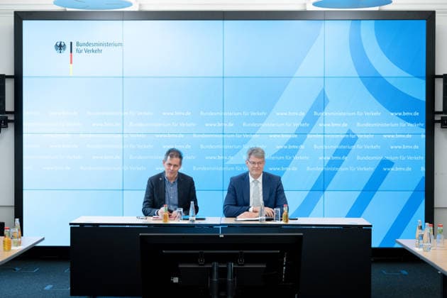 Amtsübernahme vor einem Jahr - Bilanz und Ausblick Berlin, Pressegespräch, Bilanz und Ausblick, Bundesverkehrsminister Patrick Schnieder, Bundesministerium für Verkehr Berlin Berlin GER