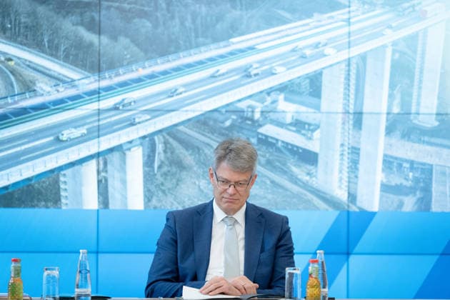 Amtsübernahme vor einem Jahr - Bilanz und Ausblick Berlin, Pressegespräch, Bilanz und Ausblick, Bundesverkehrsminister Patrick Schnieder, Bundesministerium für Verkehr Berlin Berlin GER
