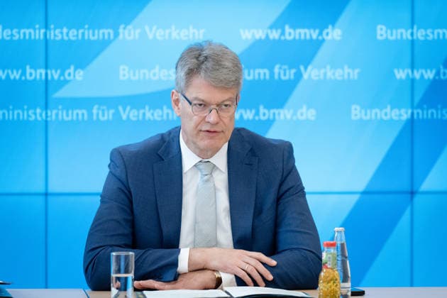 Amtsübernahme vor einem Jahr - Bilanz und Ausblick Berlin, Pressegespräch, Bilanz und Ausblick, Bundesverkehrsminister Patrick Schnieder, Bundesministerium für Verkehr Berlin Berlin GER