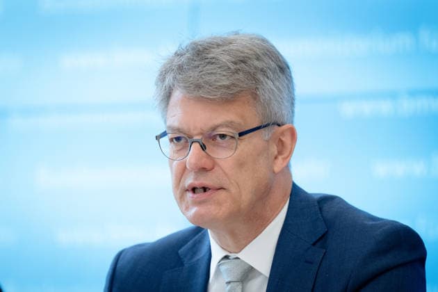 Amtsübernahme vor einem Jahr - Bilanz und Ausblick Berlin, Pressegespräch, Bilanz und Ausblick, Bundesverkehrsminister Patrick Schnieder, Bundesministerium für Verkehr Berlin Berlin GER