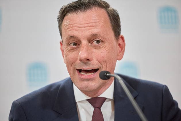 - Wien 05.05.2026 - Neuer ÖVP Klubobmann Gödl - Heute am Vormittag wurde nach dem Rücktritt des ÖVP-Klubobmanns Wöginger im ÖVP Parlamentsklub ein neuer ÖVP-Klubobmann gewählt. PHOTO: der neue Klubobmann, der steirische Abgeordnete Ernst Gödl bei der PK nach der Wahl. Vienna (AUSTRIA) - New ÖVP parliamentary group leader Gödl - This morning, following the resignation of ÖVP parliamentary group leader Woeginger, a new ÖVP parliamentary group leader was elected. Goedl, Godl, OVP, OeVP, Klubobmann, Gödl neuer ÖVP Klubobmann