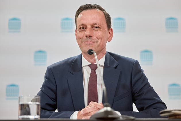 - Wien 05.05.2026 - Neuer ÖVP Klubobmann Gödl - Heute am Vormittag wurde nach dem Rücktritt des ÖVP-Klubobmanns Wöginger im ÖVP Parlamentsklub ein neuer ÖVP-Klubobmann gewählt. PHOTO: der neue Klubobmann, der steirische Abgeordnete Ernst Gödl bei der PK nach der Wahl. Vienna (AUSTRIA) - New ÖVP parliamentary group leader Gödl - This morning, following the resignation of ÖVP parliamentary group leader Woeginger, a new ÖVP parliamentary group leader was elected. Goedl, Godl, OVP, OeVP, Klubobmann, Gödl neuer ÖVP Klubobmann