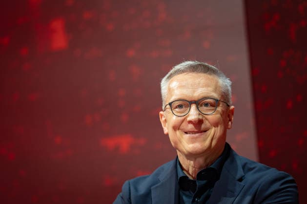 Karsten Wildberger, Bundesminister für Digitalisierung und Staatsmodernisierung, auf der BILD-Stage im Interview;OMR26 Festival in Hamburg, BILD-Stage vom Axel-Springer-Verlag, Hamburg Hamburg Deutschland Messe