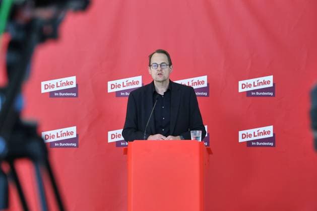 Berlin, Deutschland, 05.05.2026: Deutscher Bundestag: Linke-Fraktionssitzung: Sören Pellmann, Linke, gibt ein Pressestatement Copyright: xdtsxNachrichtenagenturx dts_117728