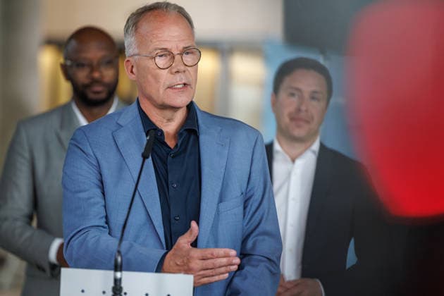 Statement SPD Matthias Miersch, Baerbel Bas und Lars Klingbeil (SPD), Bundesfinanzminister bei einem Statement SPD am 05.05.26 in Berlin. Matthias Miersch spricht zu den Anwesenden. Berlin Berlin Deutschland Reichstag