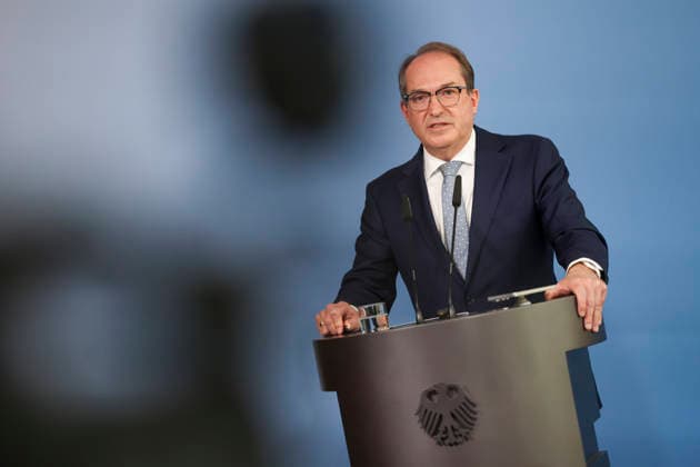 Bundesminister Alexander Dobrindt hat vor einem Jahr das Amt des Bundesinnenministers übernommen. Im Rahmen einer Pressekonferenz bilanziert er seine Amtszeit und gibt einen Ausblick auf anstehende Vorhaben. Bundesministerium des Innern in Berlin am 05.05.2026 in Berlin¨ Alexander Dobrindt zieht auf einer PK Bilanz seiner einjährigen Amtszeit