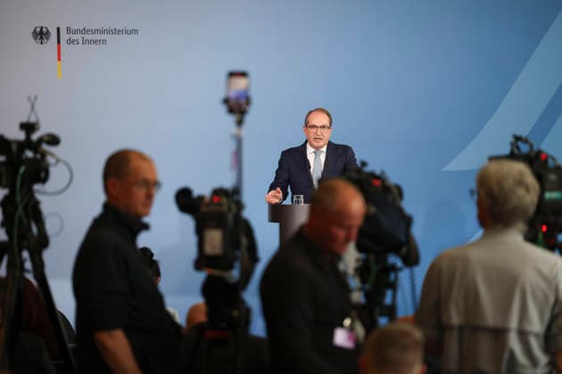 Bundesminister Alexander Dobrindt hat vor einem Jahr das Amt des Bundesinnenministers übernommen. Im Rahmen einer Pressekonferenz bilanziert er seine Amtszeit und gibt einen Ausblick auf anstehende Vorhaben. Bundesministerium des Innern in Berlin am 05.05.2026 in Berlin¨ Alexander Dobrindt zieht auf einer PK Bilanz seiner einjährigen Amtszeit