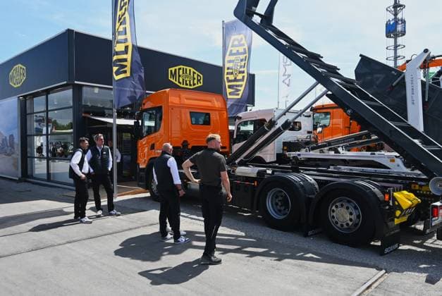 Die IFAT Munich 2026 ist die weltweit führende Fachmesse für Wasser-, Abwasser-, Abfall- und Rohstoffwirtschaft. Die Messe findet alle zwei Jahre auf dem Messegelände in München - Riem statt. Foto: Messestand Meiller Kipper