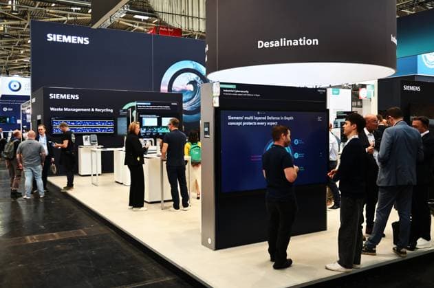 Die IFAT Munich 2026 ist die weltweit führende Fachmesse für Wasser-, Abwasser-, Abfall- und Rohstoffwirtschaft. Die Messe findet alle zwei Jahre auf dem Messegelände in München - Riem statt. Foto: Messestand der Siemens AG