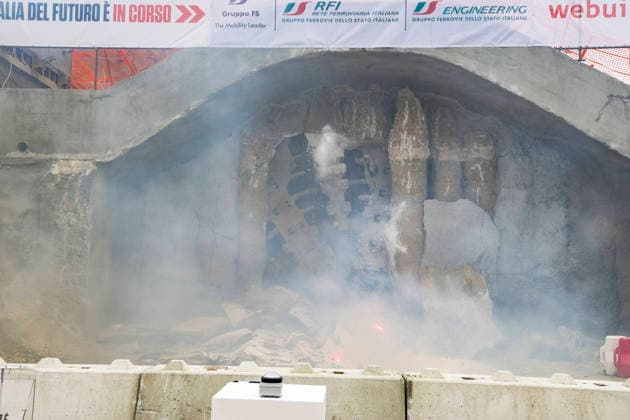 Breakthrough Achieved at Rocchetta Tunnel on Naples Bari Line The breakthrough of the final tunnel face in the Rocchetta Tunnel on the Apice Hirpinia section of the new Naples Bari high-speed and high-capacity line in Apice, Benevento on March, 5 2026. ABP17011 Copyright: xAntonioxBalascox