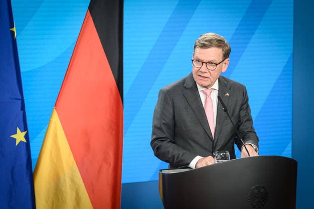 Berlin, Pressebegegnung Johann Wadephul und Gideon Sa™ar Pressekonferenz vom deutschen Außenminister Johann Wadephul (CDU) und der israelische Außenminister Gideon Sa™ar am 05.05.2026 im Auswärtigen Amt in Berlin. Berlin Auswärtiges Amt Berlin Deutschland