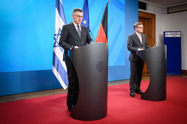 Berlin, Pressebegegnung Johann Wadephul und Gideon Sa™ar Pressekonferenz vom deutschen Außenminister Johann Wadephul (CDU) und der israelische Außenminister Gideon Sa™ar am 05.05.2026 im Auswärtigen Amt in Berlin. Berlin Auswärtiges Amt Berlin Deutschland