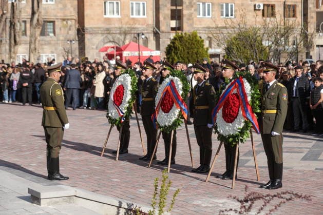 ARMENIA, GYUMRI - MAY 5, 2026: Honour guards line up for a ceremony to lay flowers at the memorial to the 1988 Spitak earthquake titled For the Innocent Victims, For the Merciful Hearts and situated in Vardanants Square. Alexander Patrin TASS  92080461