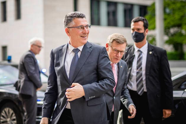 (R-L) Johann Wadephul (CDU), Bundesaussenminister, und Gideon Sa ar, Aussenminister von Israel, aufgenommen im Rahmen eines Treffens in Berlin, 05.05.2026. Fotografiert im Auftrag des Auswaertigen Amtes Berlin Deutschland Copyright: xJulianexSonntag AAx