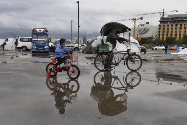 Rainfall worsens conditions for displaced families in Beirut BEIRUT, LEBANON - MAY 05: Displaced families shelter in makeshift tents as rainfall worsens living conditions in Beirut, capital of Lebanon, on May 05, 2026. Families whose homes were destroyed by Israeli attacks continue to face harsh conditions as rain floods temporary shelters and disrupts daily life. Houssam Shbaro Anadolu Beirut Lebanon. Editorial use only. Please get in touch for any other usage.  Copyright: x2026xAnadoluxHoussamxShbarox
