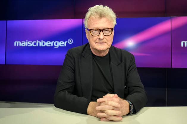 v.l.: Hans-Ulrich Jörges (Kolumnist und Journalist), GER, Berlin, Studio, zu Gast bei Maischberger, politische Talkshow, TV, Format, mit Moderatorin Sandra Maischberger, Das Erste, aus Adlershof Am Studio 20, 05. Mai 2026, Copyright: HMBxMedia UwexKoch
