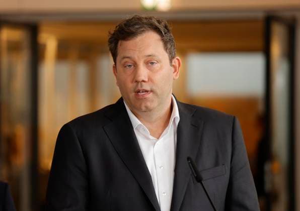 Lars Klingbeil, SPD, Bundesminister der Finanzen , Deutschland, Berlin, Reichstag, SPD-Bundestagsfraktion, Pressekonferenz