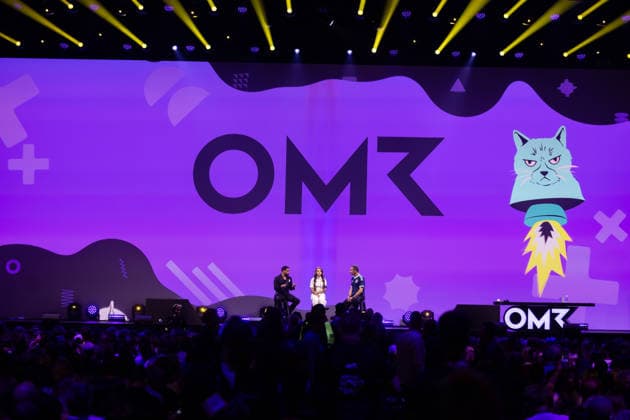 Hamburg, OMR Festival Hamburg, 05.05.2026 Die 15 jaehrige Saengerin und Influencerin Zahide (mitte) zusammen mit Ihrem Manager Serdar Bogatekin und Moderator Kai Pflaume auf der Conference Stage der OMR