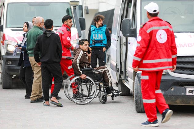 Group of Palestinian patients evacuated through the Rafah Border Crossing KHAN YUNIS, GAZA, PALESTINE - MAY 06: Wounded and sick Palestinians are transported with an ambulance through the Rafah Border Crossing for continued medical treatment in Egypt, from Khan Yunis, Gaza, Palestine on May 06, 2026. Adam Bilal Anadolu Khan Yunis Gaza. Editorial use only. Please get in touch for any other usage.  Copyright: x2026xAnadoluxAdamxBilalx